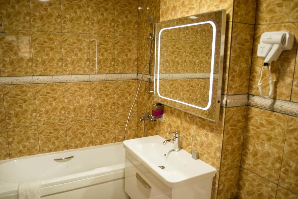 Hotel Jouvence International Yaoundé Dış mekan fotoğraf