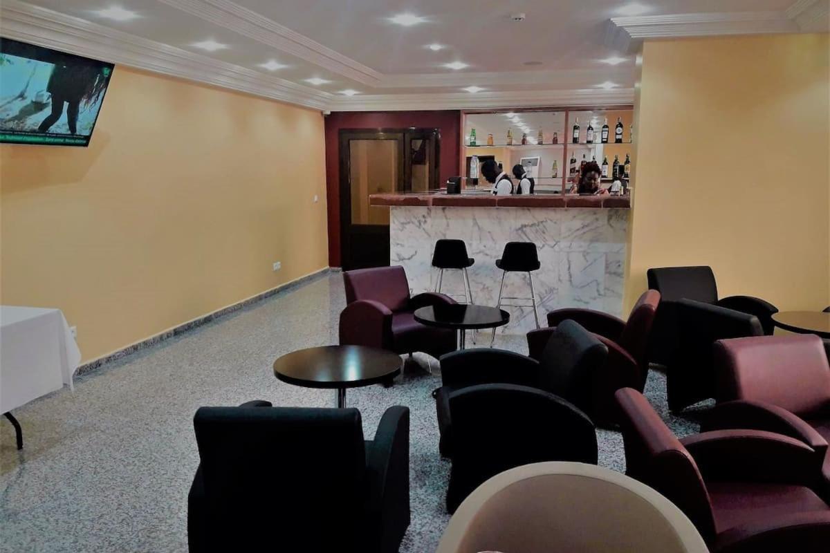 Hotel Jouvence International Yaoundé Dış mekan fotoğraf