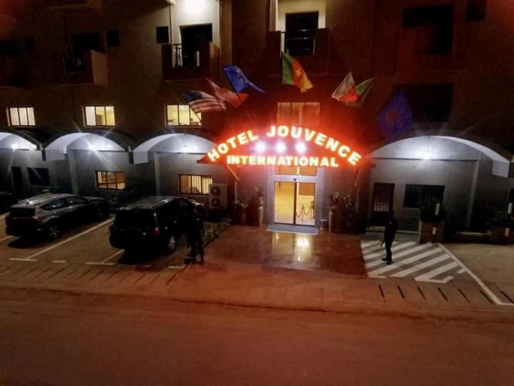 Hotel Jouvence International Yaoundé Dış mekan fotoğraf